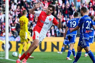 Vyrovnala Slavia z těsného ofsajdu? Kouč Olomouce rozhodčí bránil - Sport.cz